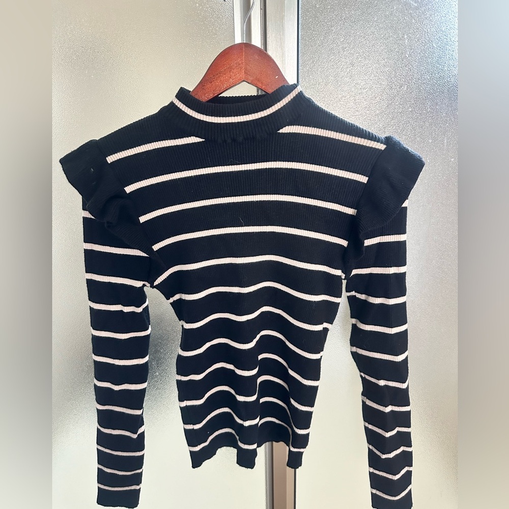 Ee:some sweater